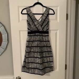 Motherhood Maternity V-Neck dress size S